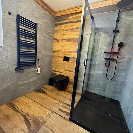 Kominkowy Zakatek Apartment Pyzowka